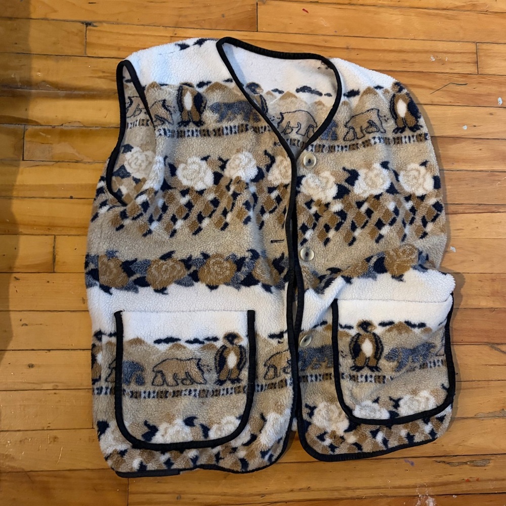 Vintage bear penguin grandma‎ Cozy Patterned Fleece Vest